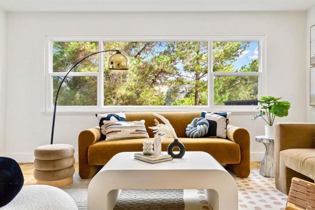 Photo of Livingroom in Linda Mar