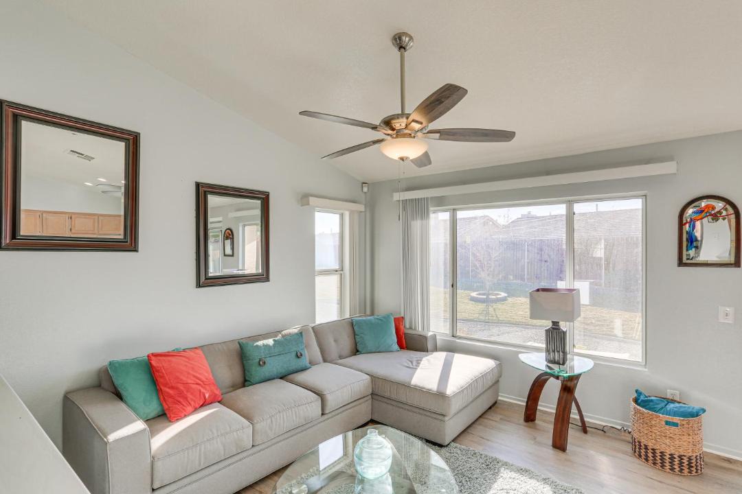 Photo of Livingroom in Victorville