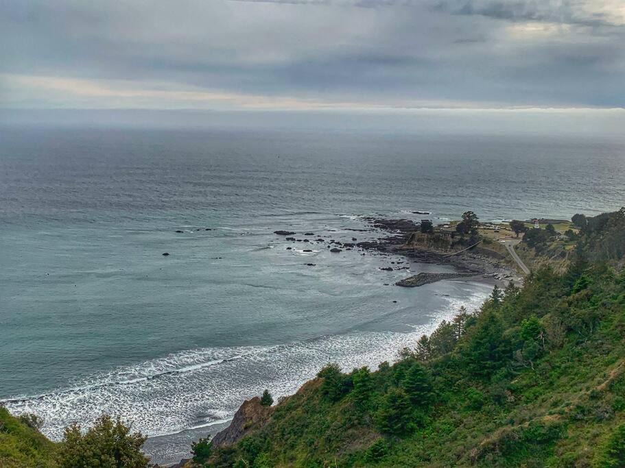Photo of Others in Shelter Cove