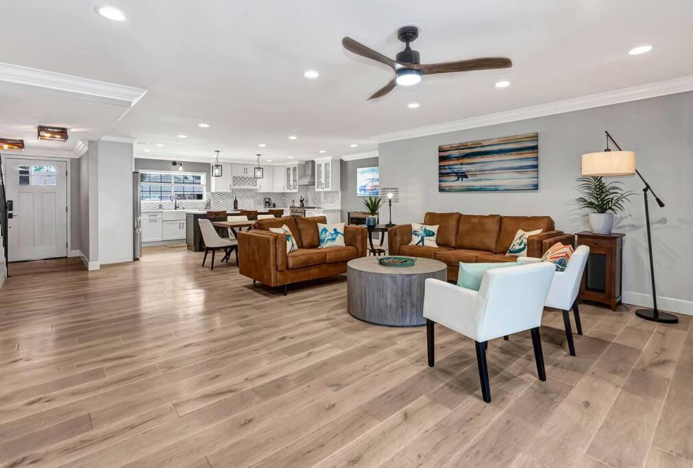 Photo of Livingroom in Huntington Beach