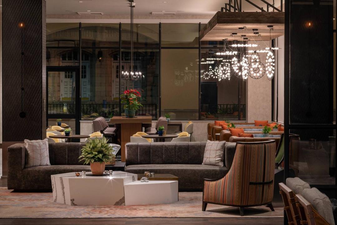 Photo of Livingroom in Downtown