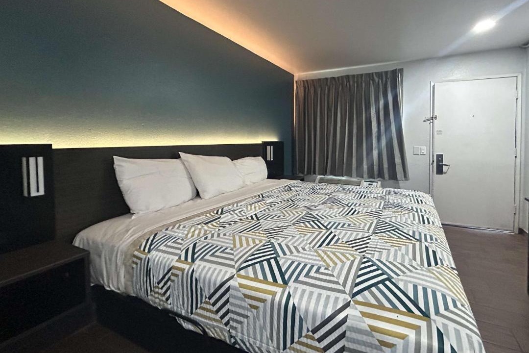 Photo of Bedroom in Hemet