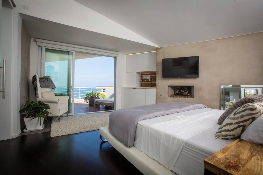 Photo of Bedroom in Del Mar