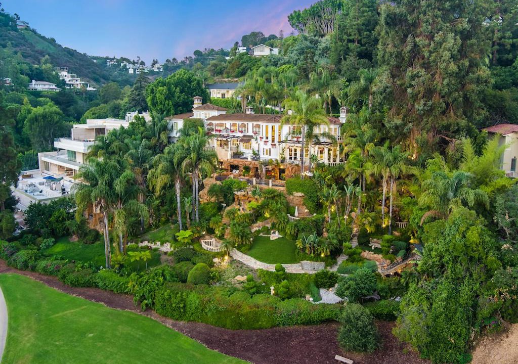 Photo of Others in Bel Air
