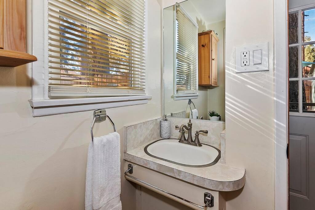 Photo of Bathroom in Peter Pan
