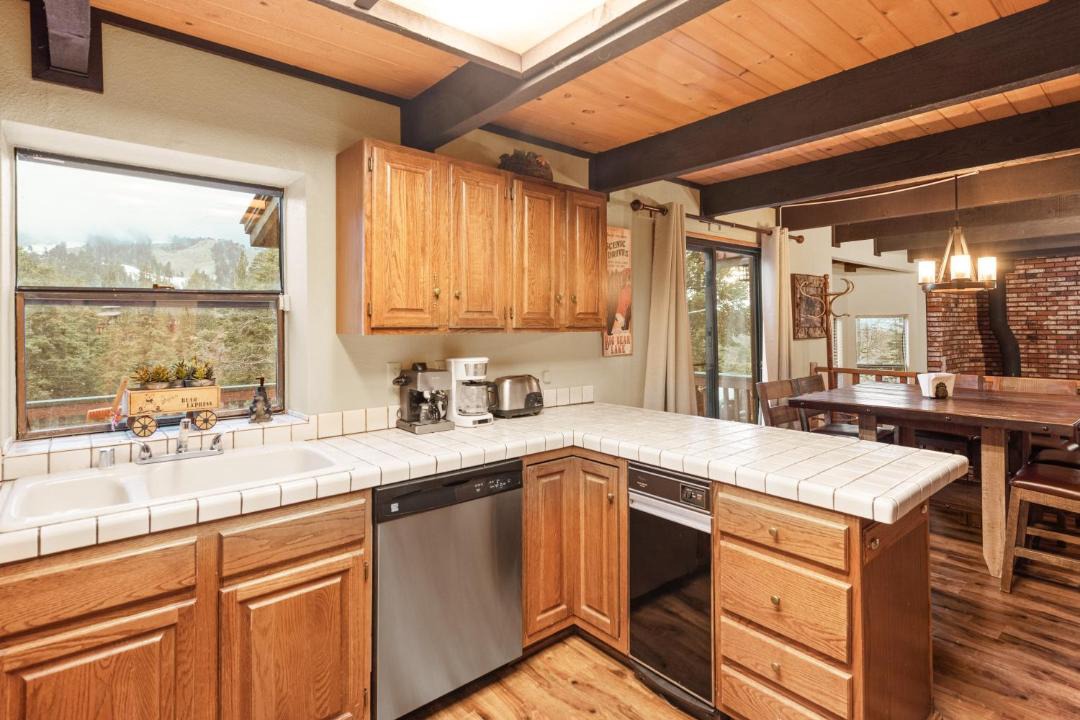 Photo of Kitchen in Upper Moonridge