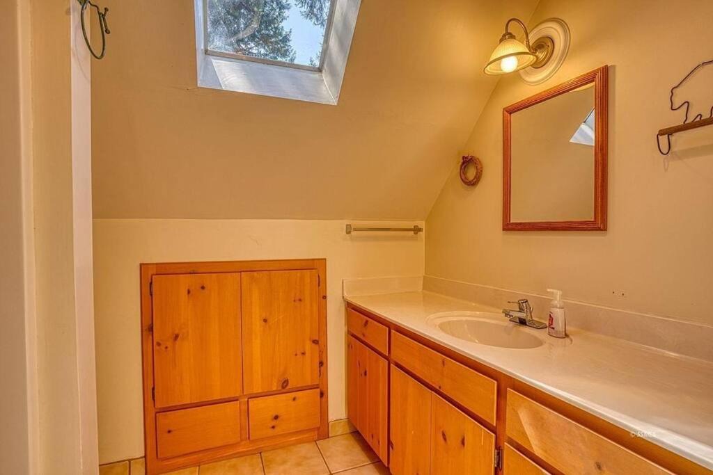 Photo of Bathroom in Alta Sierra