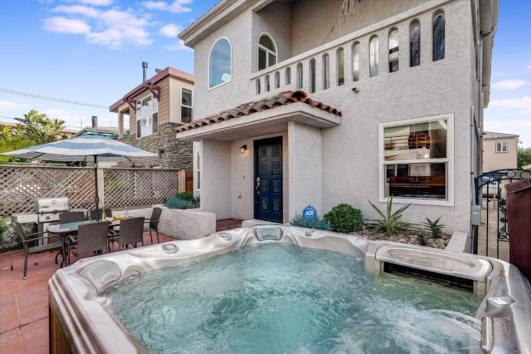 Photo of Patio Balcony in South Mission Beach