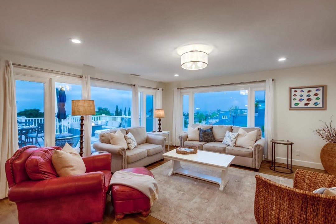 Photo of Livingroom in La Jolla Mesa