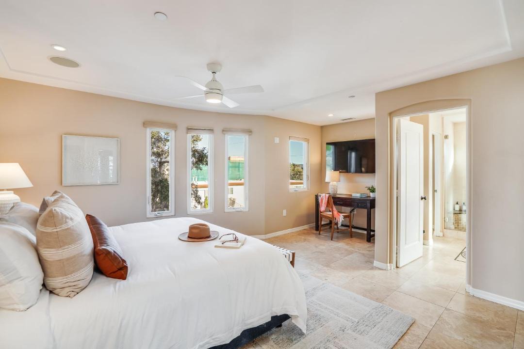 Photo of Bedroom in South Mission Beach