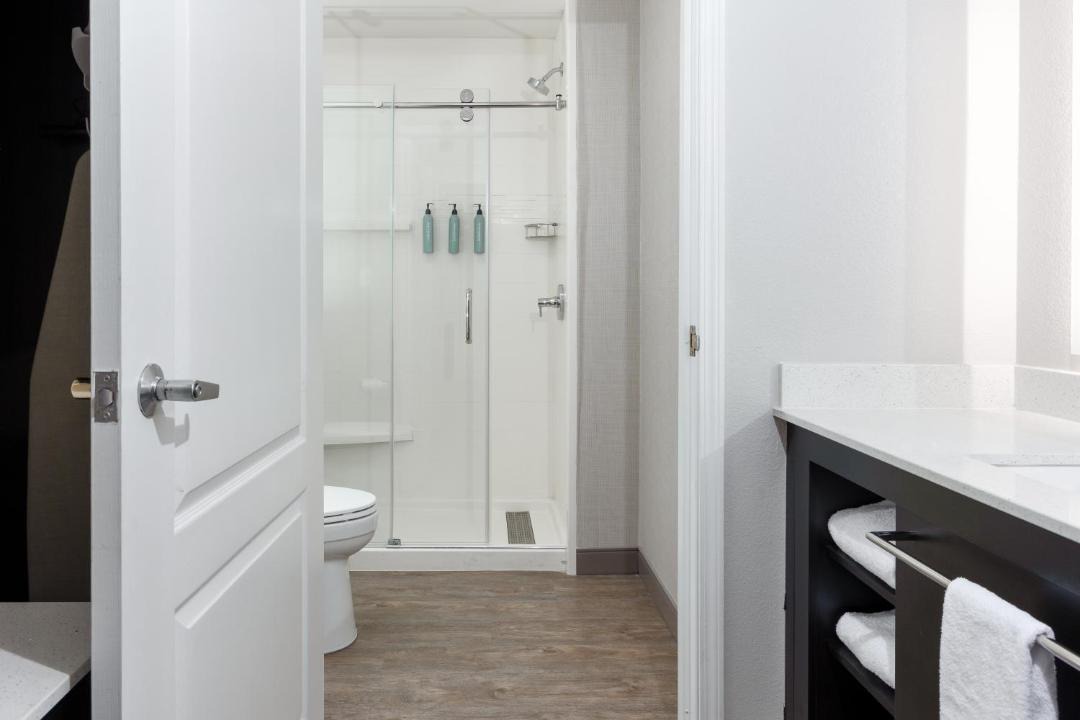 Photo of Bathroom in Corona