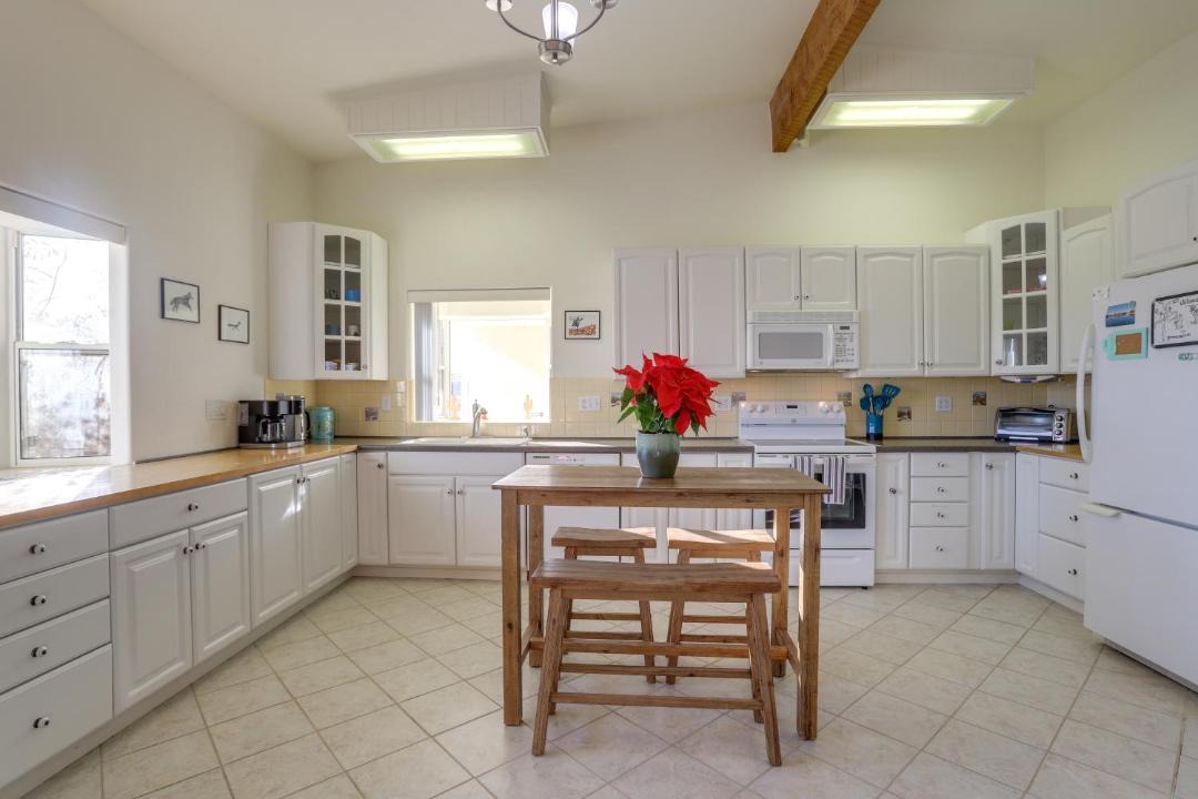 Photo of Kitchen in Twentynine Palms
