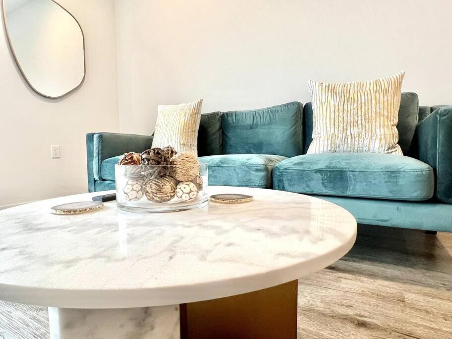 Photo of Livingroom in Silver Lake
