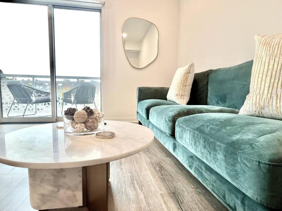 Photo of Livingroom in Silver Lake