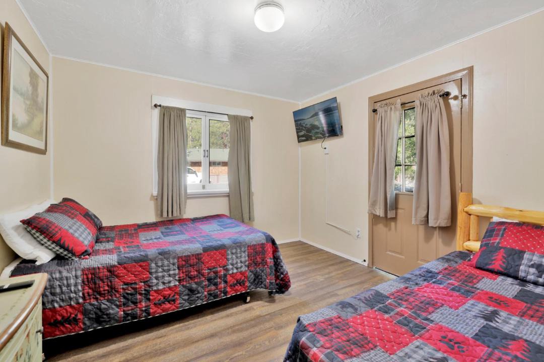 Photo of Bedroom in Big Bear Lake
