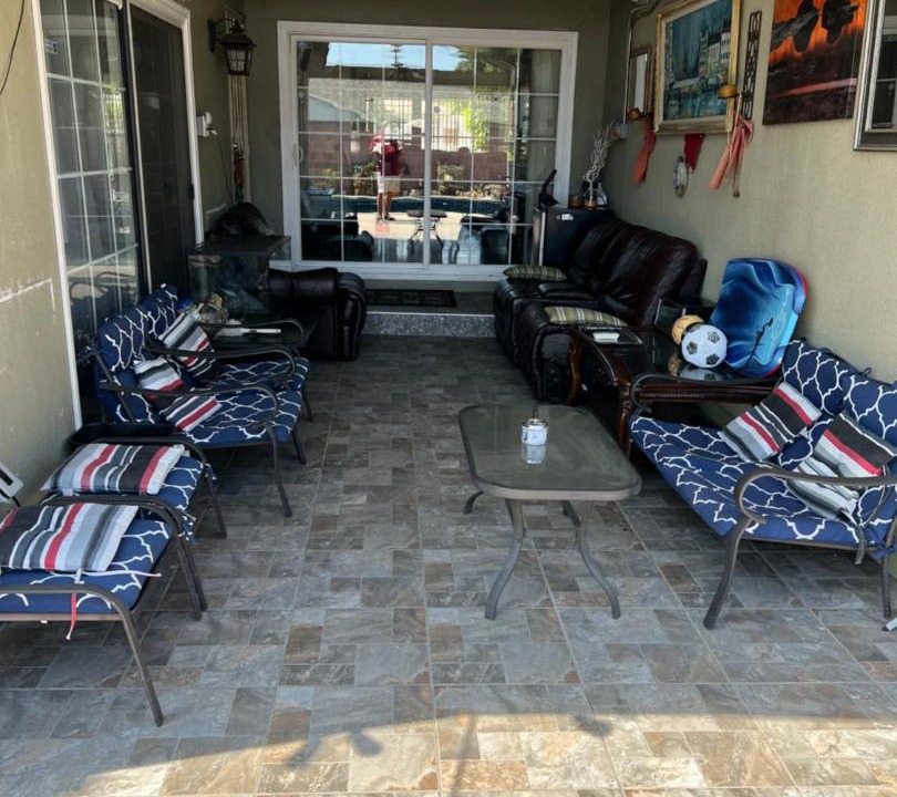 Photo of Livingroom in North Hills West
