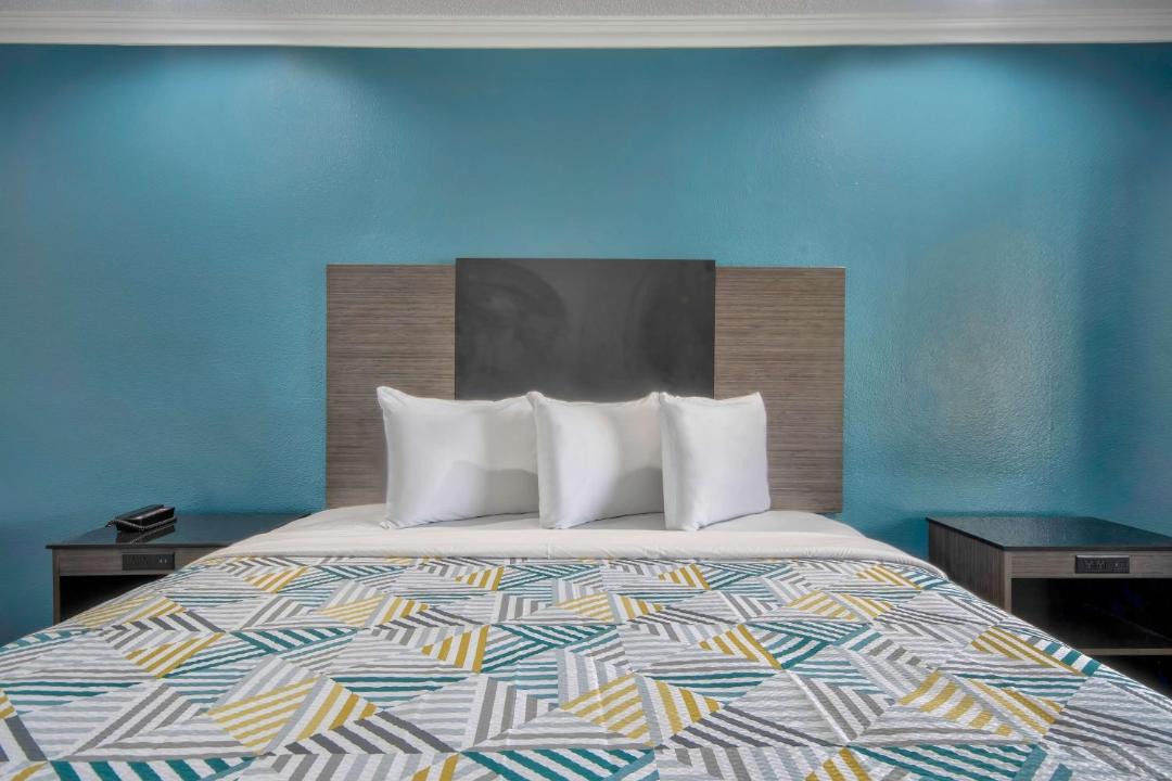 Photo of Bedroom in Carousel