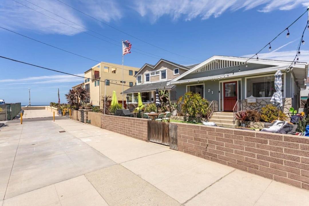 Photo of Others in Hermosa Beach
