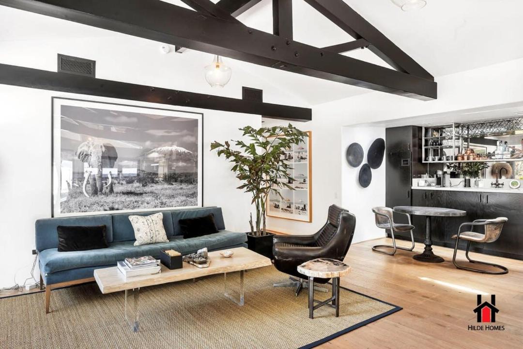 Photo of Livingroom in Malibu
