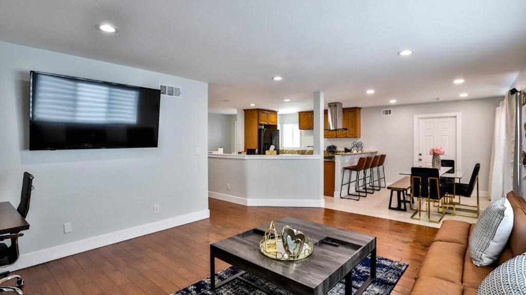 Photo of Livingroom in Westminster