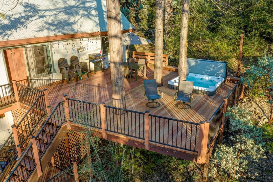 Photo of Patio Balcony in Bass Lake