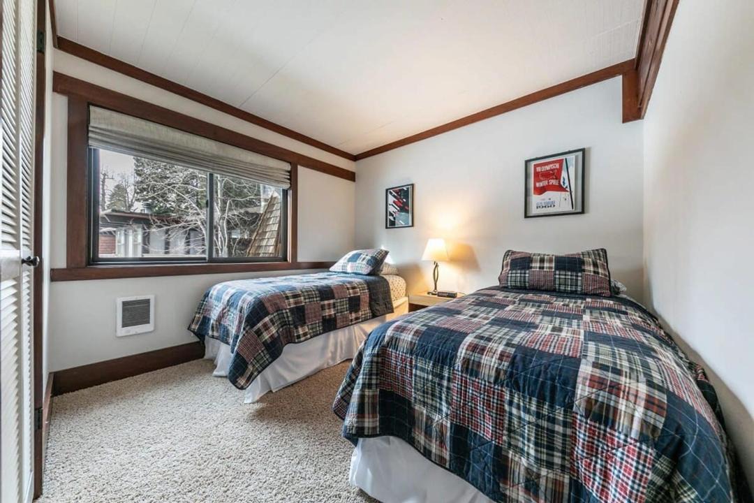 Photo of Bedroom in Tahoe Tavern