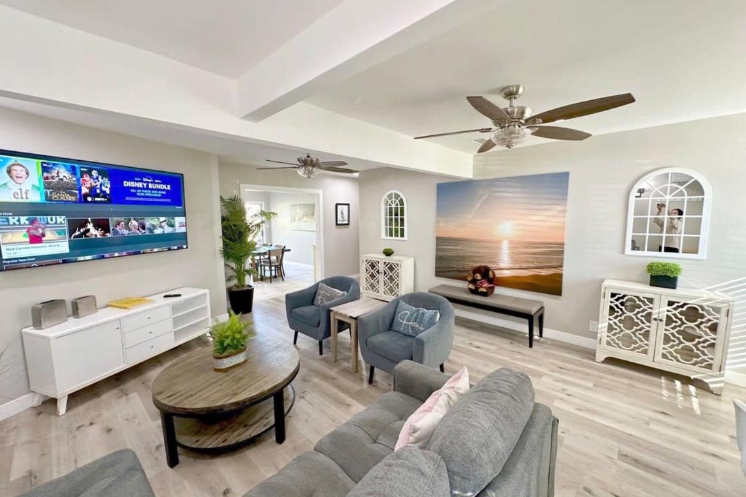 Photo of Livingroom in Southwest Anaheim