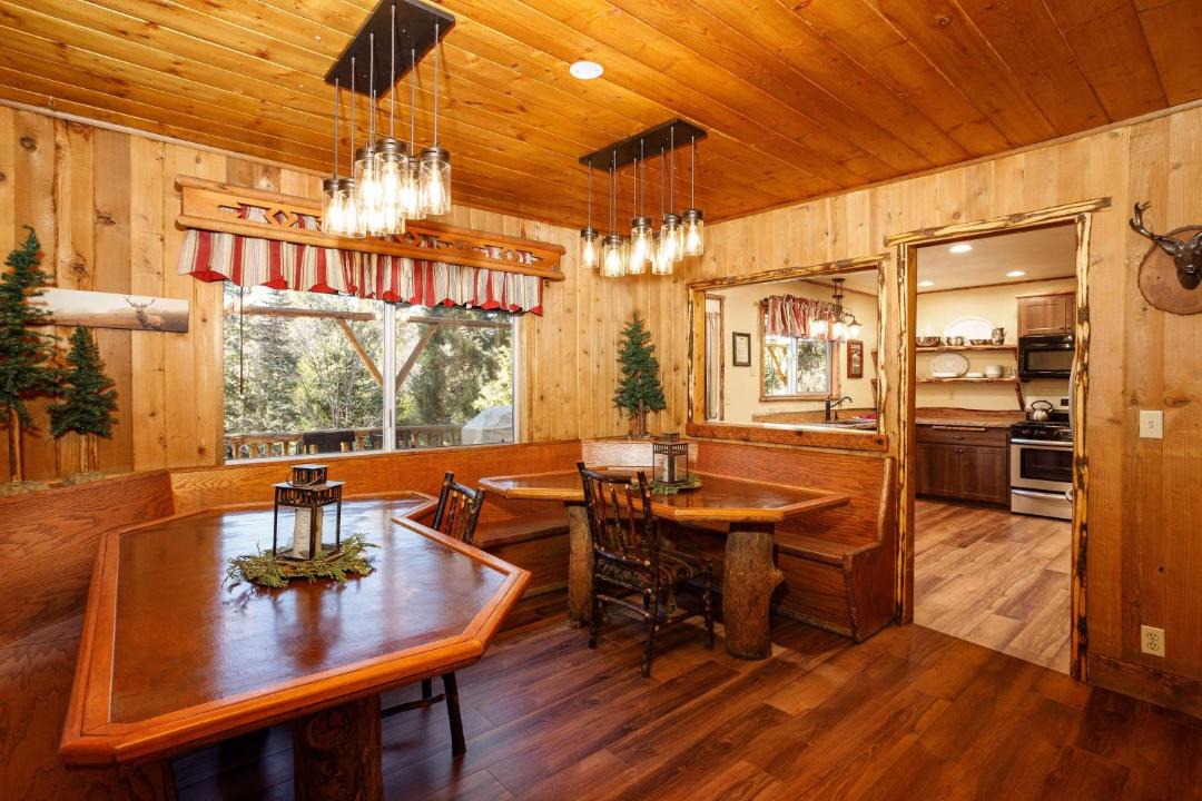 Photo of Others in Twin Peaks