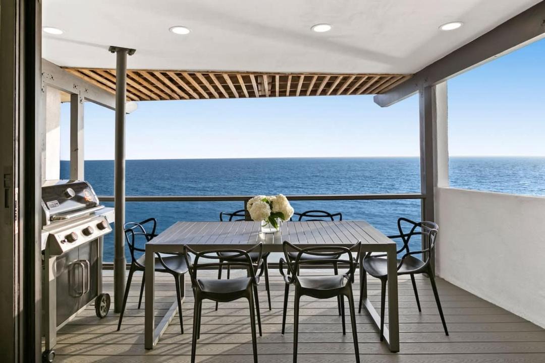 Photo of Patio Balcony in Eastern Malibu