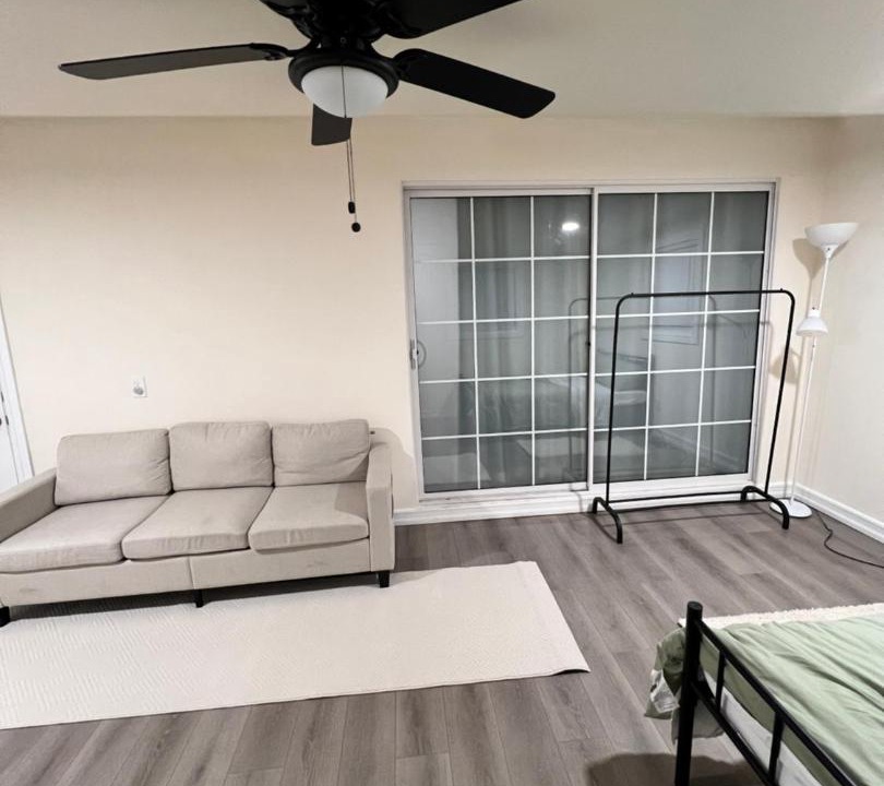 Photo of Livingroom in East Hemet