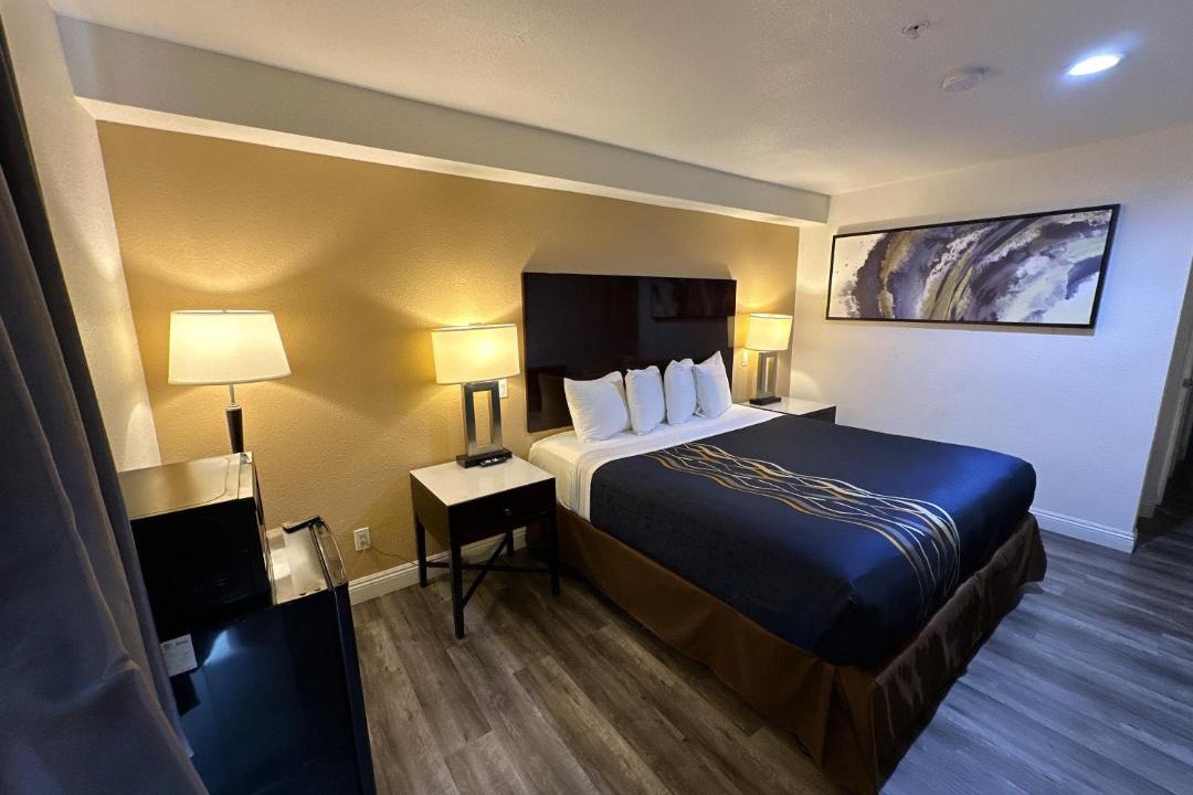 Photo of Bedroom in Vista