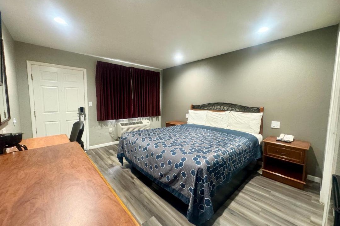 Photo of Bedroom in Oroville