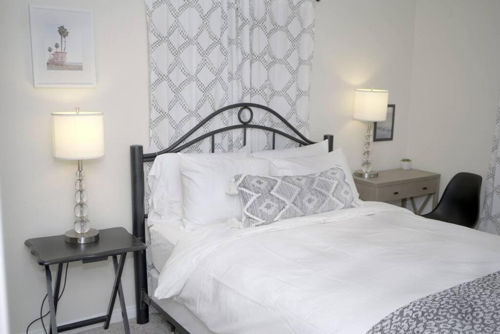 Photo of Bedroom in Waterfront
