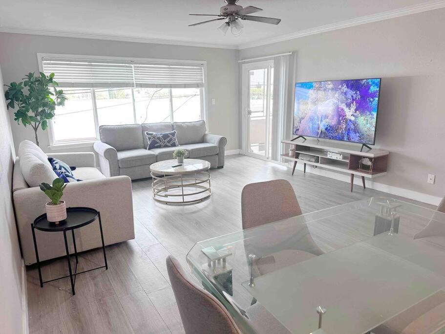 Photo of Livingroom in Northwest Torrance