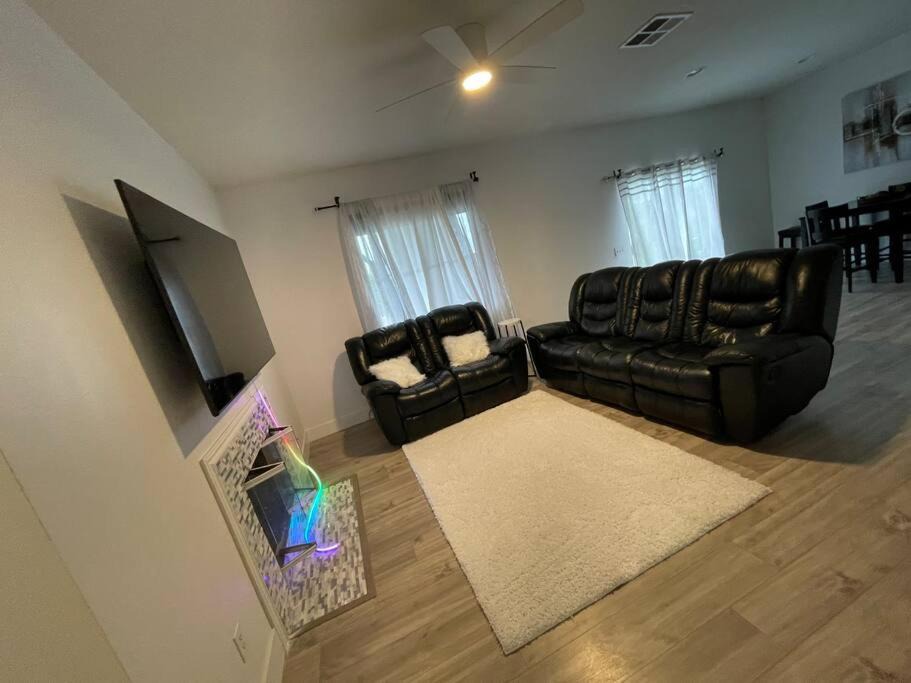 Photo of Livingroom in Murrieta