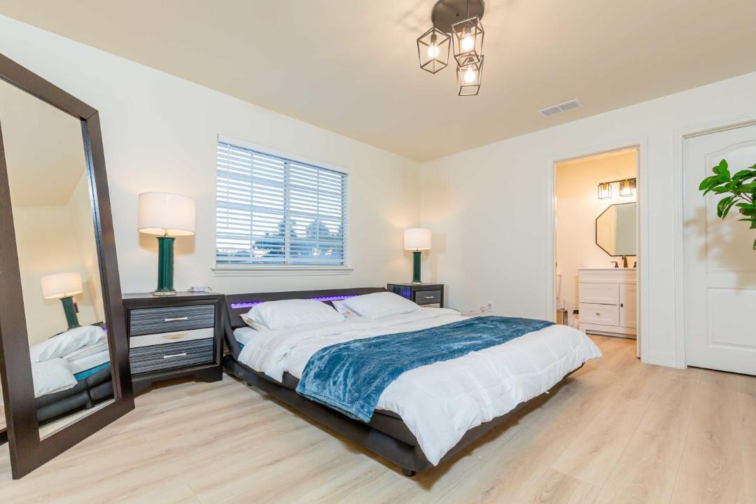 Photo of Bedroom in East Pasadena