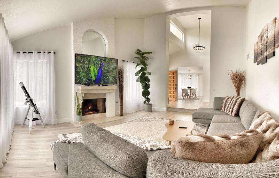 Photo of Livingroom in Laguna Hills
