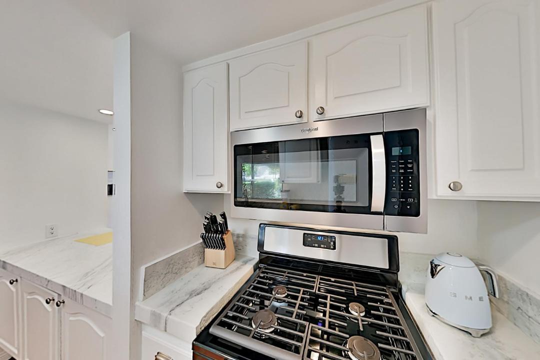 Photo of Kitchen in Araby Commons