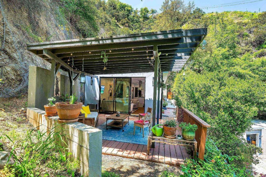 Photo of Others in Beachwood Canyon