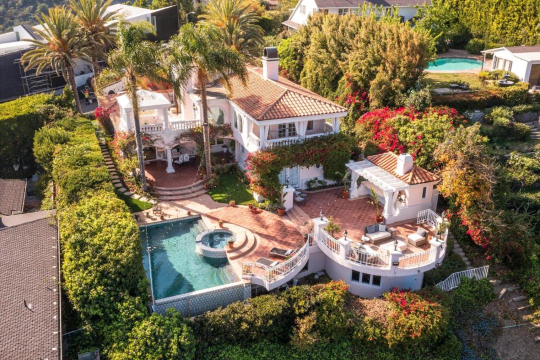 Photo of Others in Bel Air