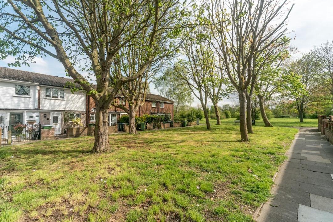 Photo of Others in Thamesmead