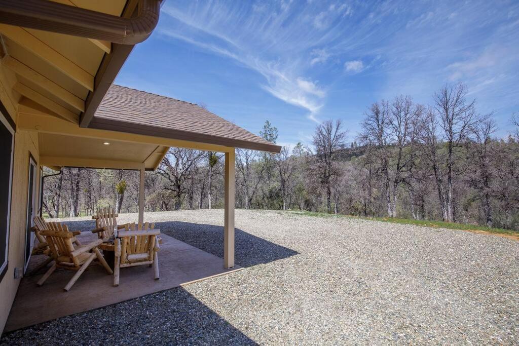 Photo of Others in Mariposa