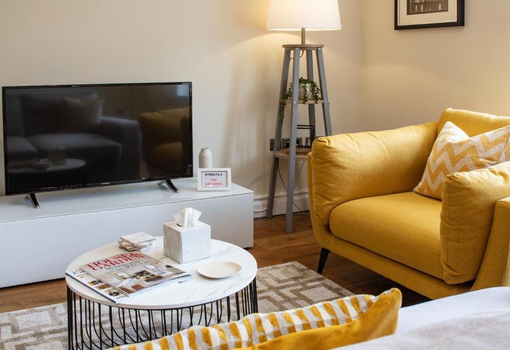Photo of Livingroom in Royal Borough of Kensington and Chelsea