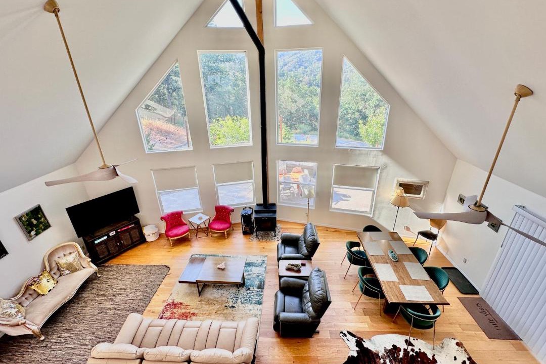 Photo of Livingroom in California Hot Springs
