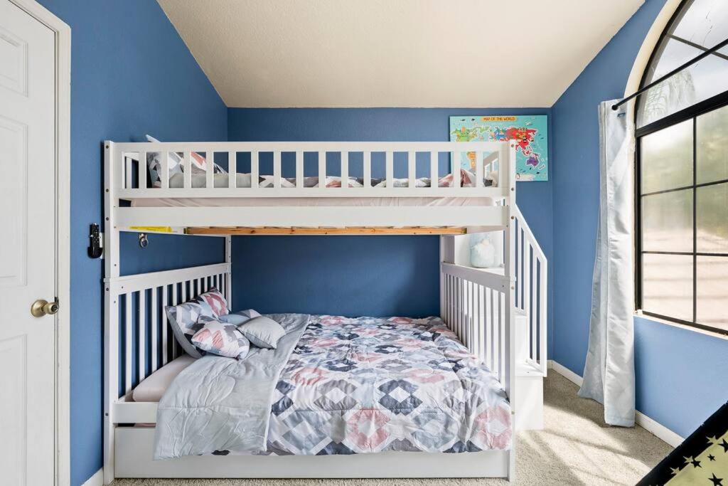 Photo of Bedroom in Lake Elsinore