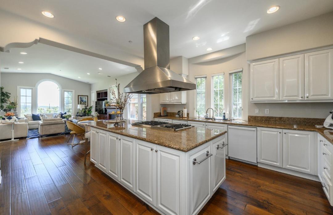 Photo of Kitchen in Newport Coast
