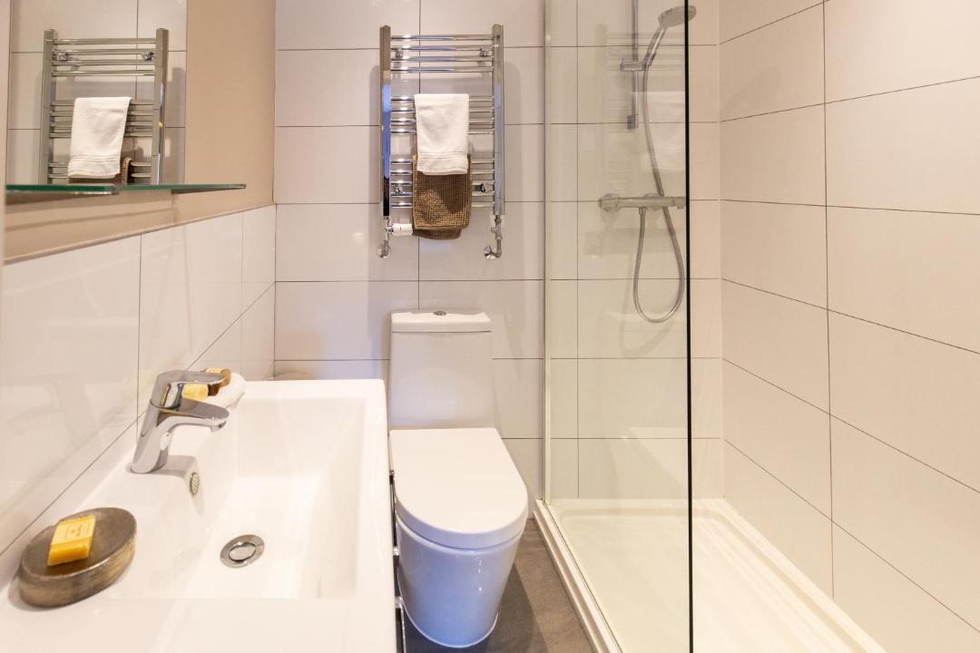 Photo of Bathroom in Hoddesdon
