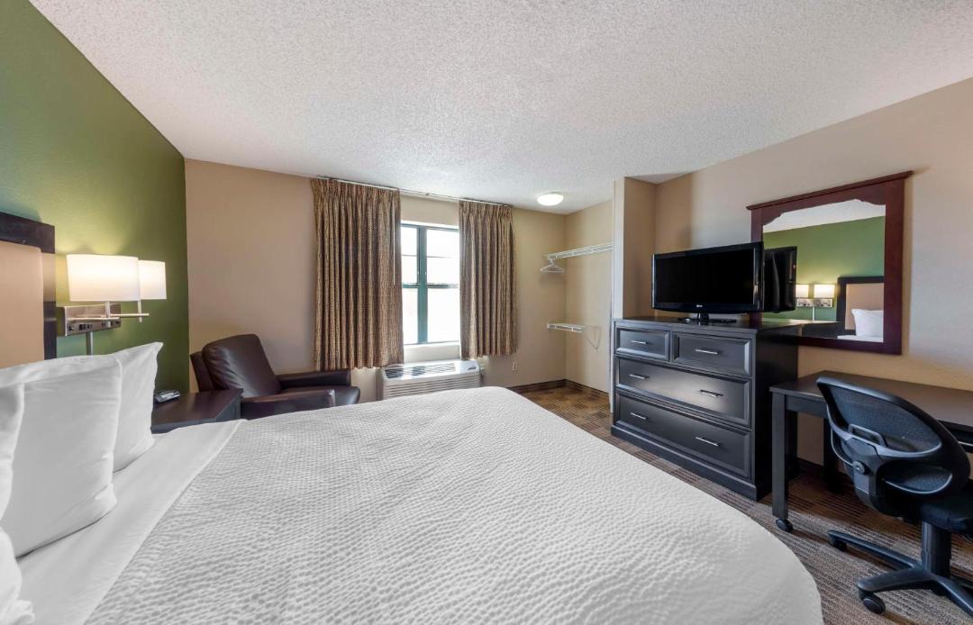 Photo of Bedroom in Orange