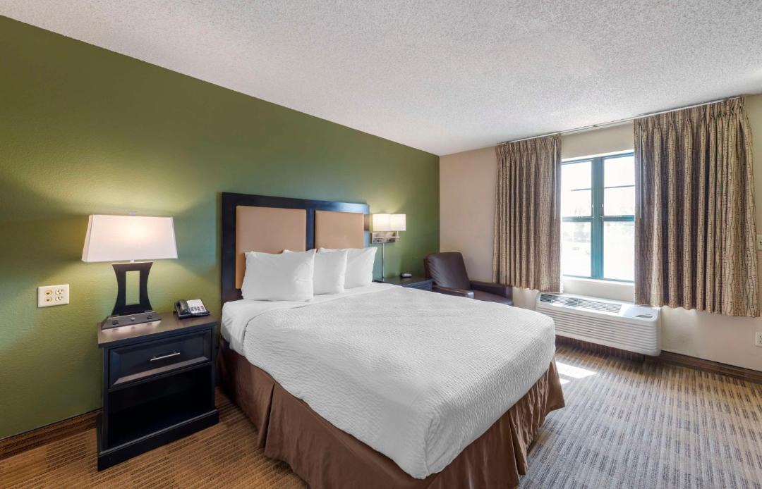 Photo of Bedroom in Orange