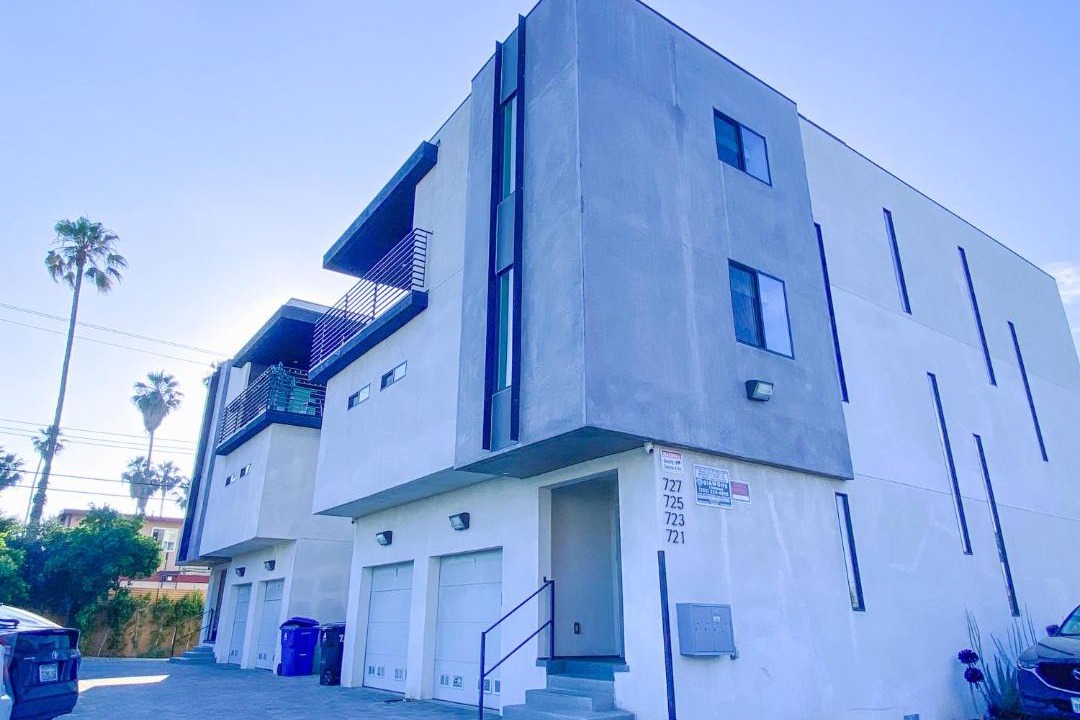 Photo of Buildings in East Hollywood